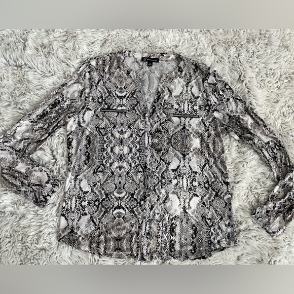 INC International Concepts Beige and Black Snakeskin Top - Picture 3 of 8